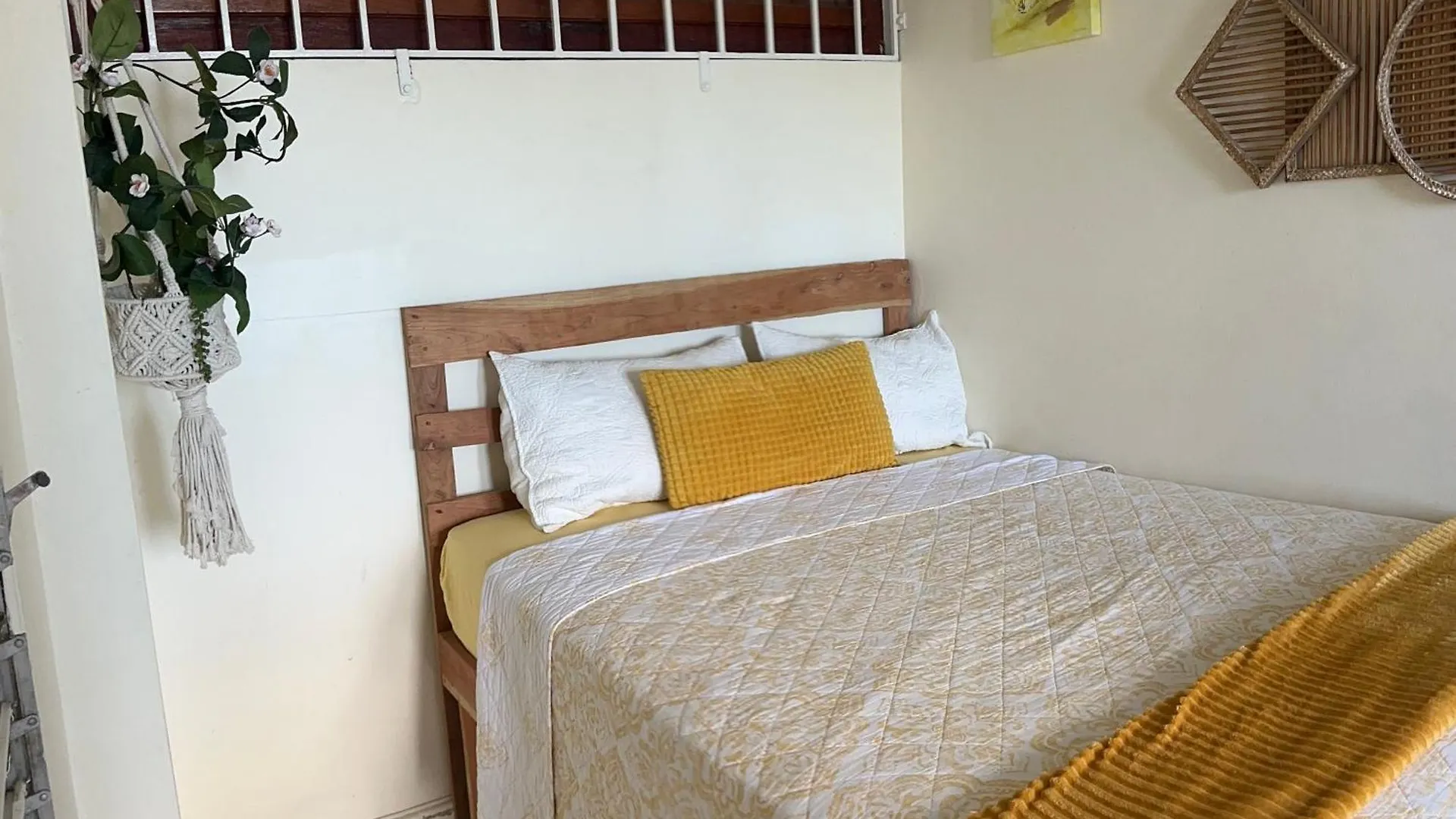 Munzels Ocean View Retreat 2 Apartment Ocho Rios Jamaica